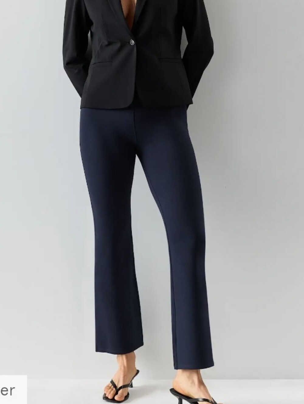 Quince - Ultra stretch pointe Navy Boot-Cut Pants- NWOT- M
